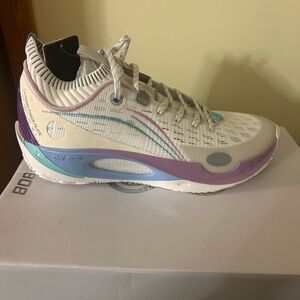 Li Ning Wade 808 Ultra “Family Love”